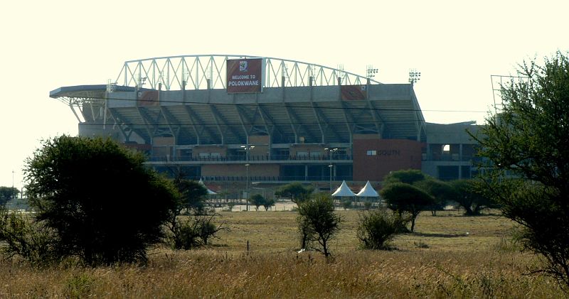 JAR 006.JPG - První stadion MS jsme zahlédli v Polokwane. Počasí zde bylo nádherné 30°C a slunečno.